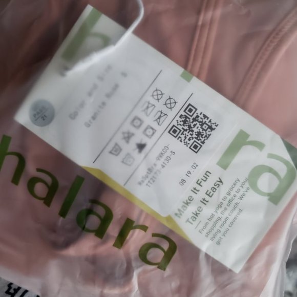 Halara Sports Bra - Picture 4 of 4